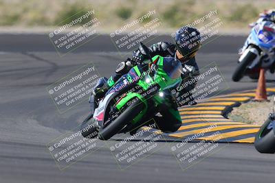 media/Nov-06-2022-SoCal Trackdays (Sun) [[208d2ccc26]]/Turn 11 (10am)/